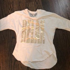 So Nikki gold relax long sleeve shirt